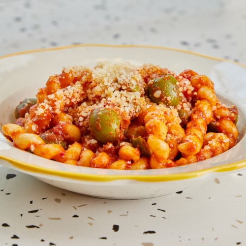 Pasta alla Puttanesca (Pasta with Puttanesca Sauce)