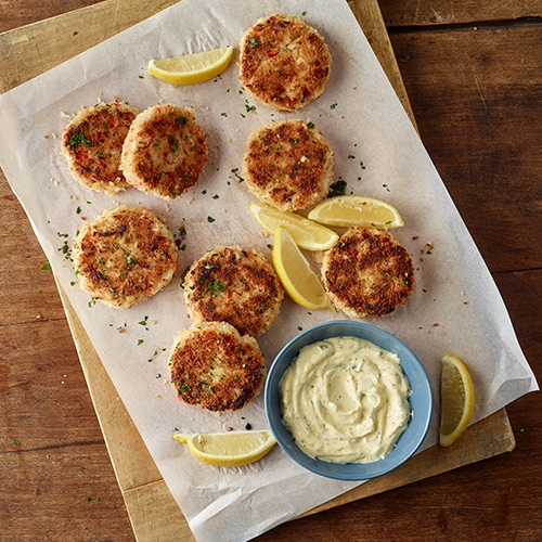 Crab Cakes (From Fresh Seafood Counter), 1 lb - Kroger