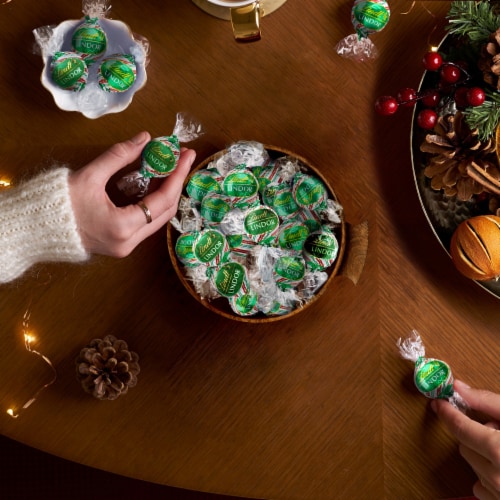 Lindt LINDOR Limited Edition Peppermint Cookie Milk Chocolate Christmas Candy Truffles Bag Perspective: back