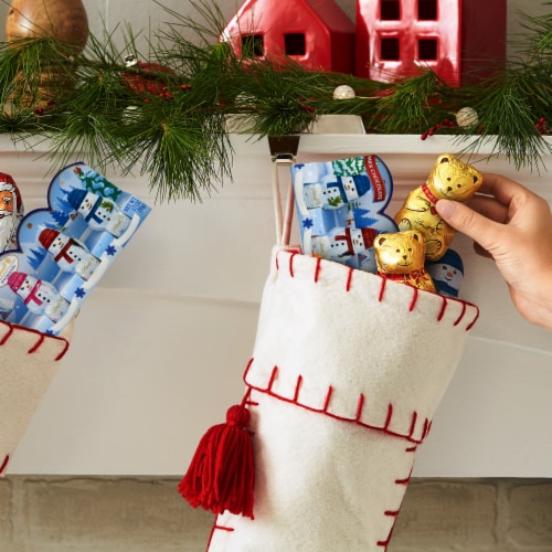 Lindt Mini Snowman Milk Chocolate Christmas Candy Pack Perspective: back