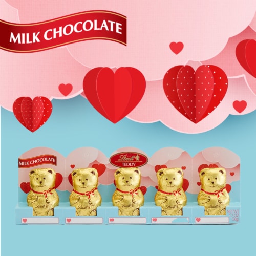 Lindt TEDDY Valentine's Day Milk Chocolate Candy Pack Perspective: back