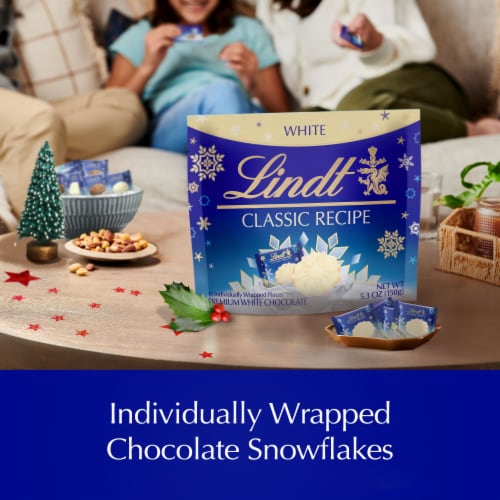 Lindt CLASSIC RECIPE Holiday White Chocolate Candy Snowflake Pouch Perspective: back