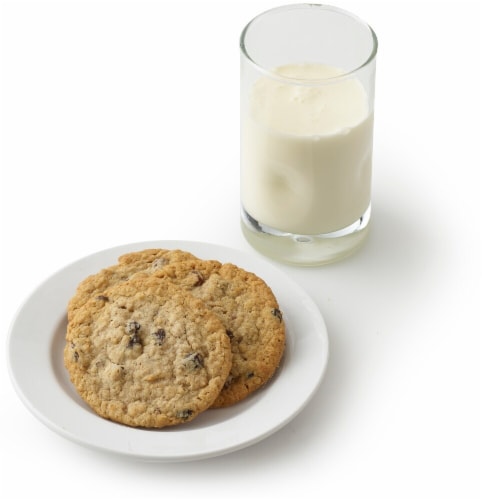 Bakery Fresh Oatmeal Raisin Cookies Perspective: back