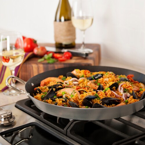 Nordic Ware Paella Pan - Black Perspective: back