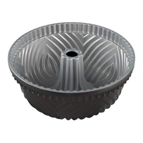 Nordic Ware Bavaria Bundt Pan, Silver