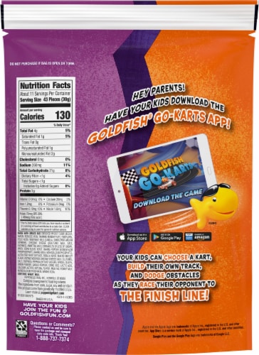 Goldfish® Mix Xtra Cheddar + Pretzel Baked Snack Crackers Perspective: back