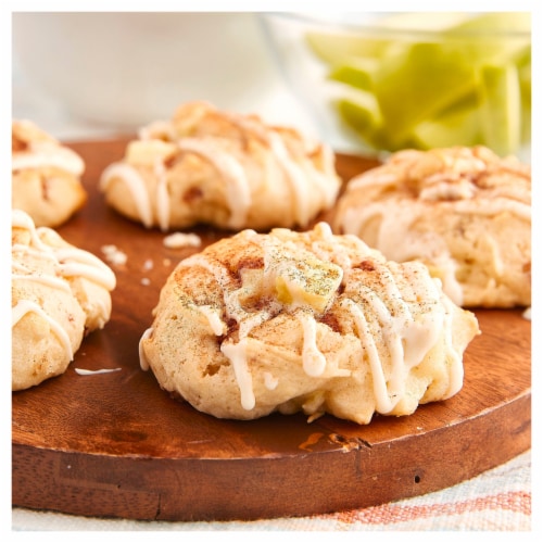 Betty Crocker Muffin Tops Mix Cinnamon With Topping Perspective: back
