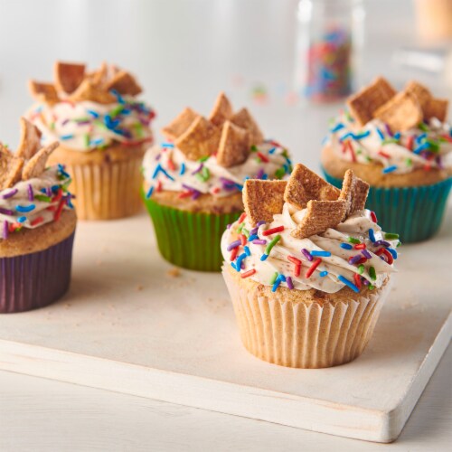 Betty Crocker Cinnamon Toast Crunch Cake Mix Perspective: back