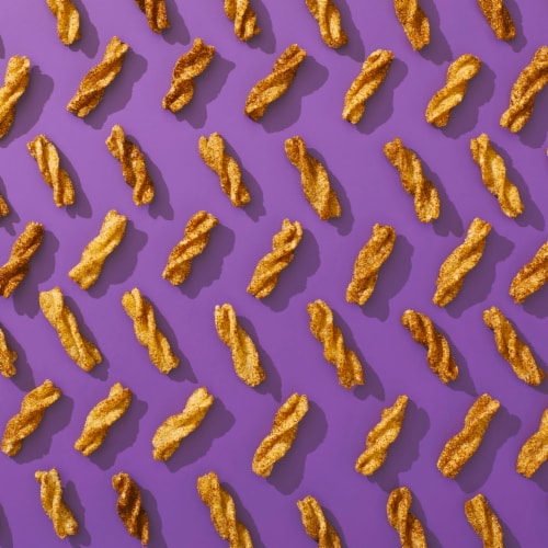 Old El Paso Cinnamon Churro Fiesta Twists Crispy Corn Snacks Chips Bag Perspective: back