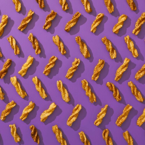 Old El Paso Cinnamon Churro Fiesta Twists Crispy Corn Snacks Chips Bag Perspective: back