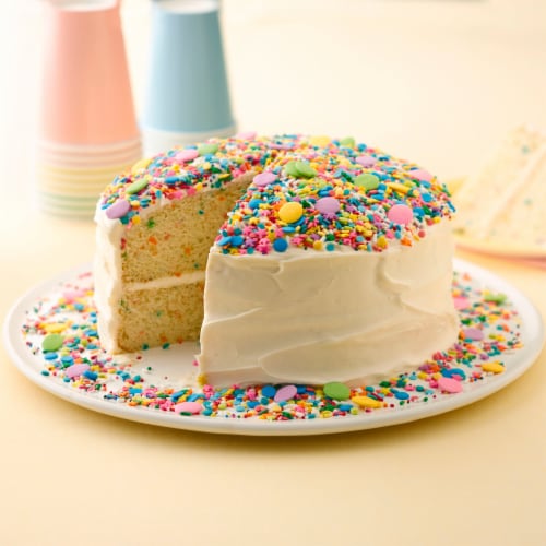 Betty Crocker™ Delights Super Moist™ Party Rainbow Chip Cake Mix Perspective: back