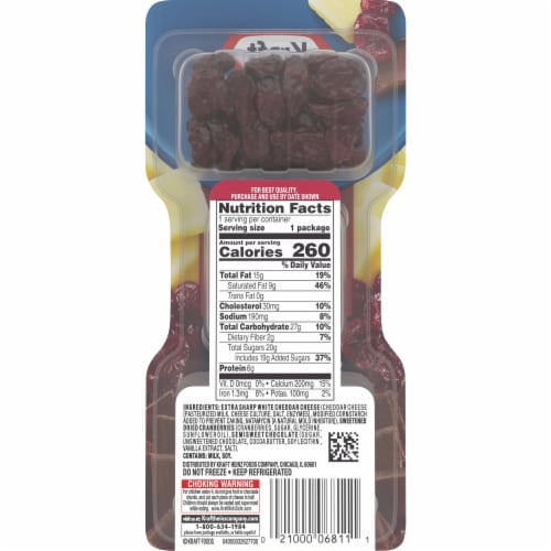Kraft Trios SnackFulls Extra Sharp White Cheddar Cheese, Dried Cranberries & Chocolate, Tray Perspective: back