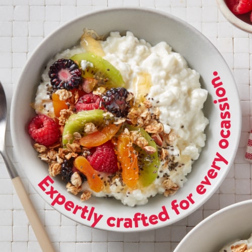 Breakstone's Small Curd 2% Milkfat Lowfat Cottage Cheese Perspective: back