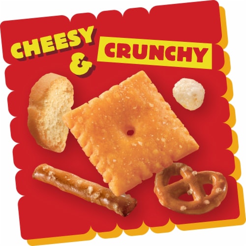 Cheez-It® Classic Snack Mix Perspective: back