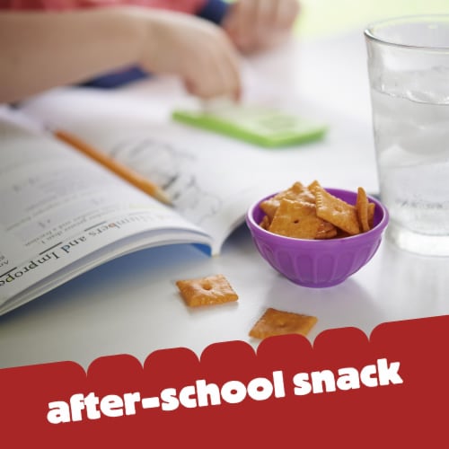 Cheez-It® Original Cheese Crackers Multipack Perspective: back