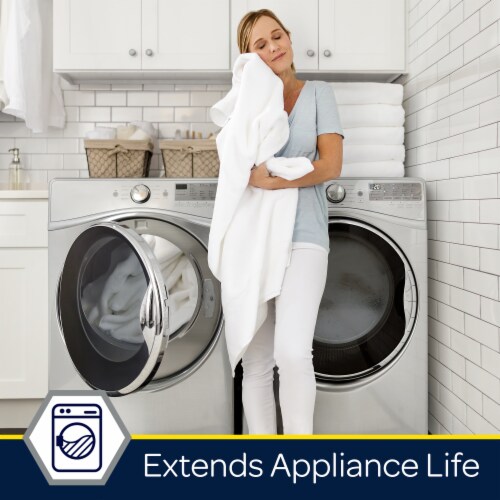 Morton® Clean and Protect™ Water Softener Pellets Perspective: back