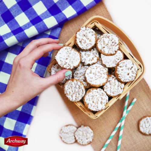 Archway Homestyle Classics Crispy Iced Oatmeal Cookies Perspective: back