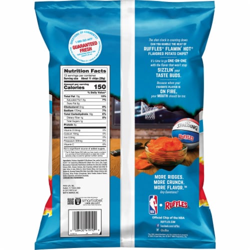 Ruffles® Flamin' Hot Potato Chips Perspective: back