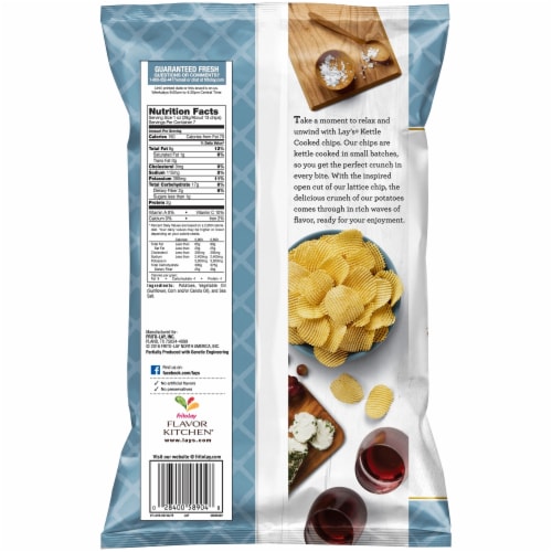 Lay's Kettle Cooked Lattice Cut Sea Salt Potato Chips Perspective: back