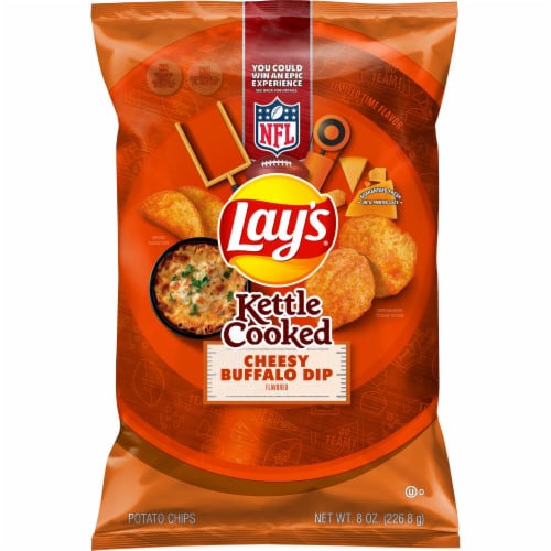 Lay's® Cheesy Buffalo Dip Kettle Cooked Chips Perspective: back