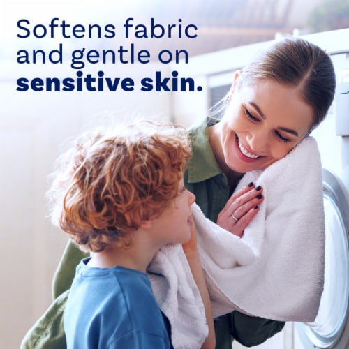 Downy Free & Gentle Liquid Fabric Softener Fabric Conditioner Perspective: back