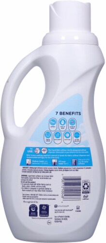 Downy Free & Gentle Liquid Fabric Softener Perspective: back