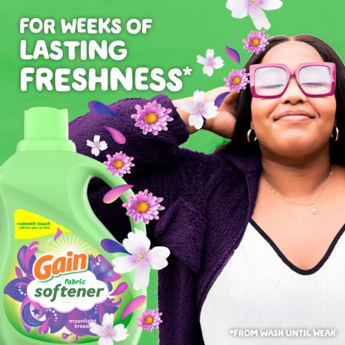 Gain Moonlight Breeze Liquid Fabric Softener Fabric Conditioner Perspective: back