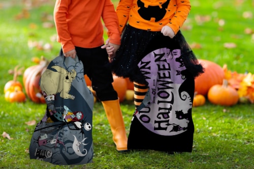 Jay Franco Nightmare Before Christmas Trick or Treat Pillowcase Perspective: back