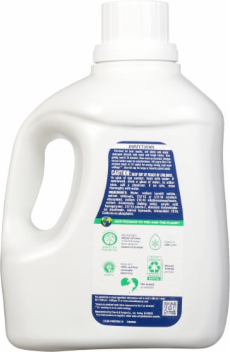 Arm & Hammer™ Free & Clear Sensitive Skin Liquid Laundry Detergent Perspective: back