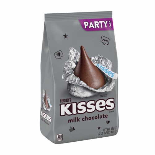 HERSHEY'S KISSES Milk Chocolate Christmas Candy Party Pack Perspective: back