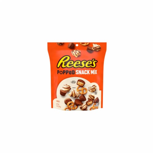 REESE'S Chocolate Peanut Butter Popped Snack Mix Bag Perspective: back