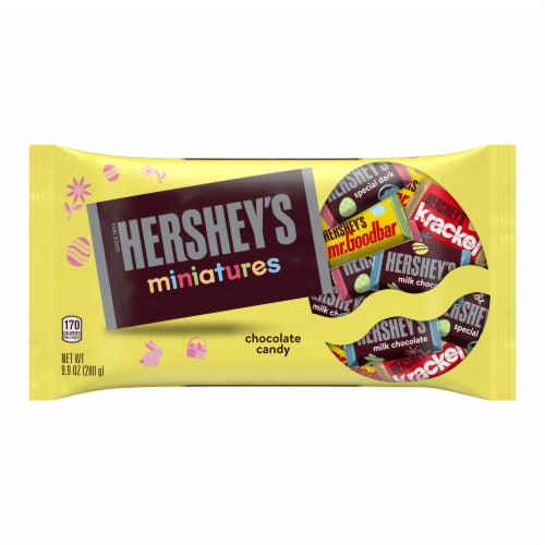HERSHEY'S Miniatures Assorted Milk and Dark Chocolate Easter Candy Bag Perspective: back