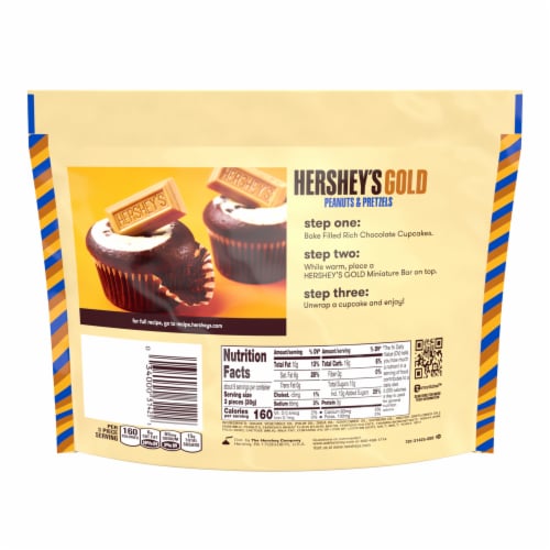 Hershey's Gold Peanuts & Pretzels Caramelized Creme Share Pack Perspective: back