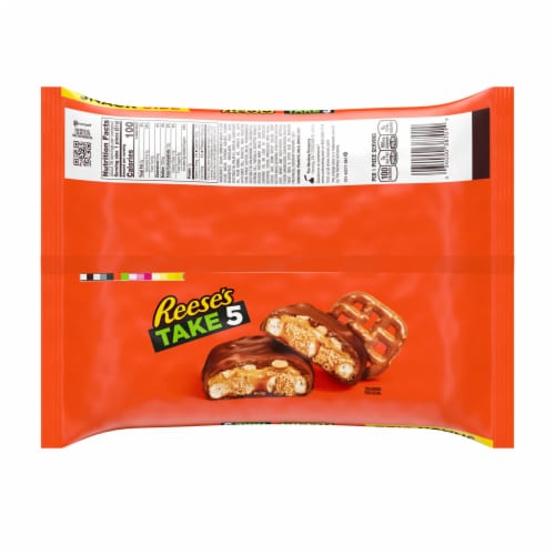 REESE'S TAKE 5 Pretzel Peanut and Chocolate Snack Size Halloween Candy Jumbo Bag Perspective: back