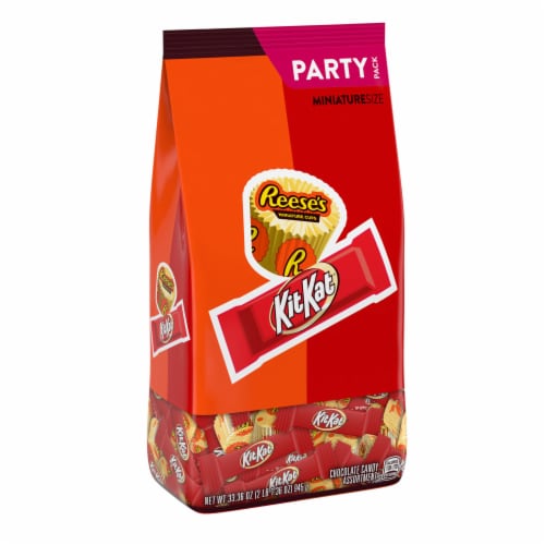KIT KAT® and REESE'S Assorted Milk Chocolate Flavored Candy Party Pack Perspective: back