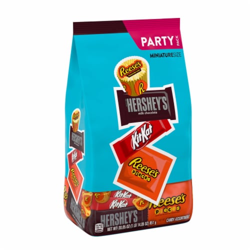 HERSHEY'S KIT KAT® and REESE'S Assorted Flavored Candy Party Pack Perspective: back