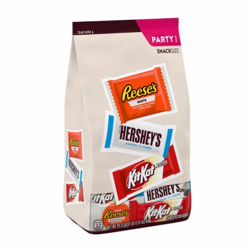 HERSHEY'S KIT KAT® and REESE'S Assorted Flavored Snack Size Candy Party Pack Perspective: back