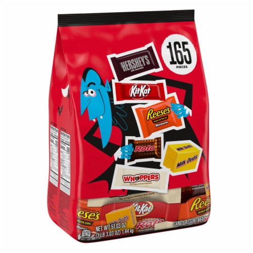 Hershey Assorted Flavored Halloween Candy Bulk Bag Perspective: back