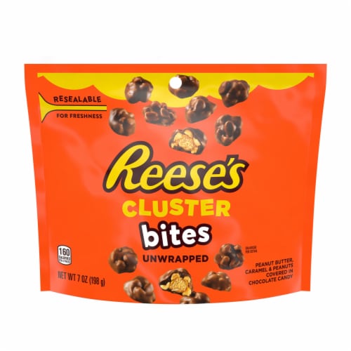 REESE'S CLUSTER BITES Peanut Butter Caramel and Peanuts Candy Bag Perspective: back