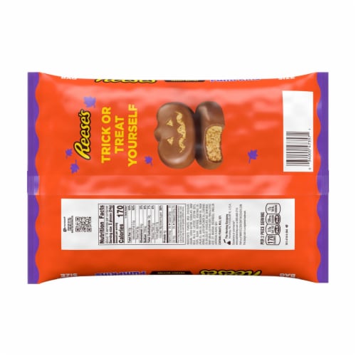 Reese's Halloween Milk Chocolate Peanut Butter Pumpkin Snack Size Candy Perspective: back