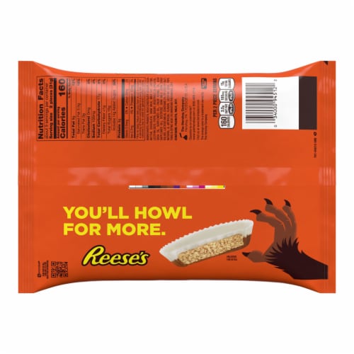 REESE'S Milk Chocolate and Vanilla Flavored Creme Snack Size Peanut Butter Cups Halloween Candy Bag Perspective: back
