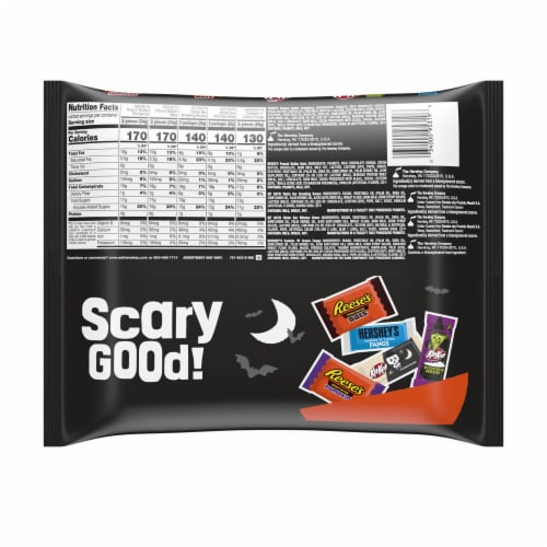 HERSHEY'S KIT KAT® and REESE'S Assorted Flavored Snack Size Halloween Candy Bag Perspective: back