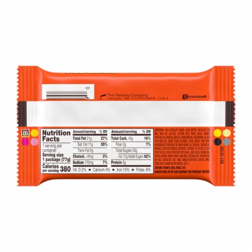 REESE'S Peanut Butter Creme Snack Cake Pack Perspective: back