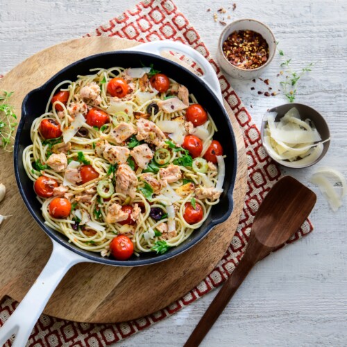 King Oscar Skinless & Boneless Premium Salmon in Olive Oil, Mediterranean Style Perspective: back