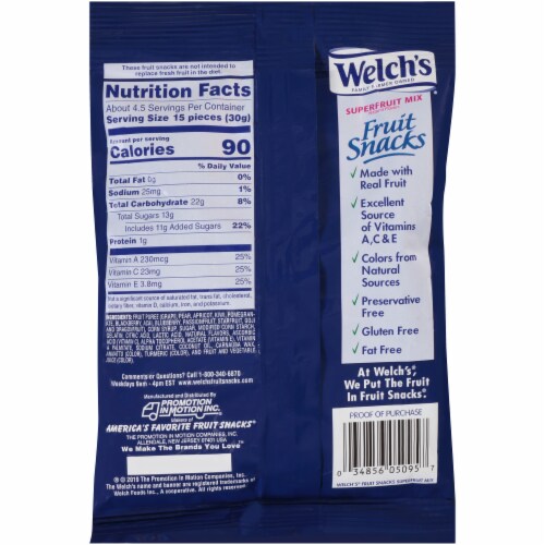 Welch's Superfruit Mix Fruit Snacks Perspective: back