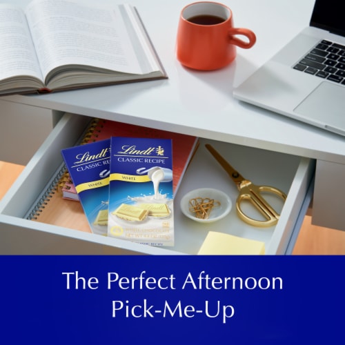 Lindt CLASSIC RECIPE White Chocolate Candy Bar Perspective: back