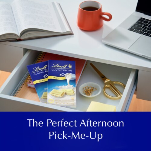 Lindt CLASSIC RECIPE White Chocolate Candy Bar Perspective: back