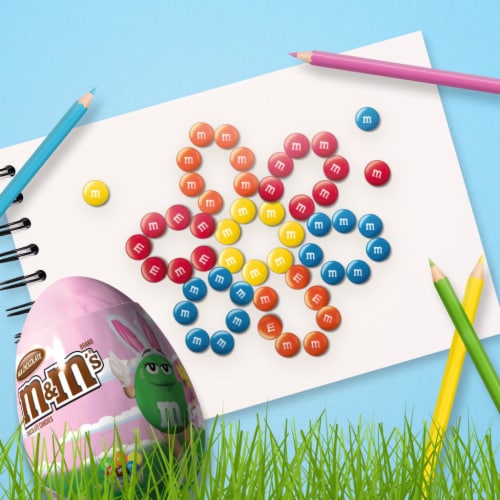 M&M'S® Easter Egg Milk Chocolate Candy Perspective: back