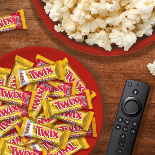 Twix Minis Milk Chocolate St. Patrick's Day Candy Bars Sharing Size Bag Perspective: back