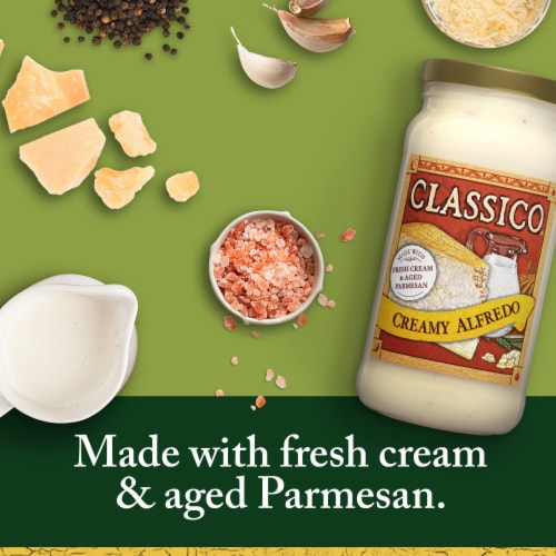 Classico Creamy Alfredo Spaghetti Pasta Sauce Perspective: back